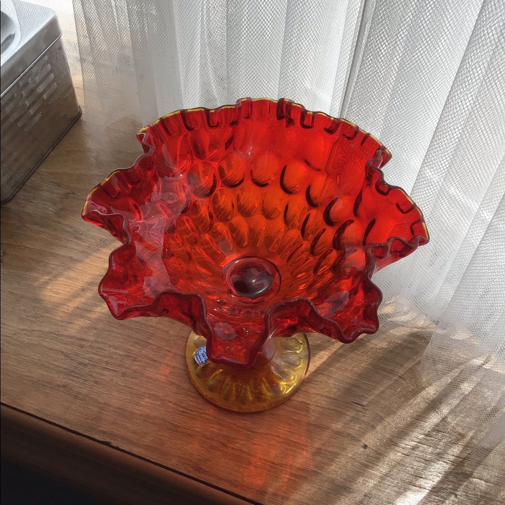 VINTAGE FENTON AMBERINA THUMBPRINT CANDY DISH GLOW - Picture 4 of 15